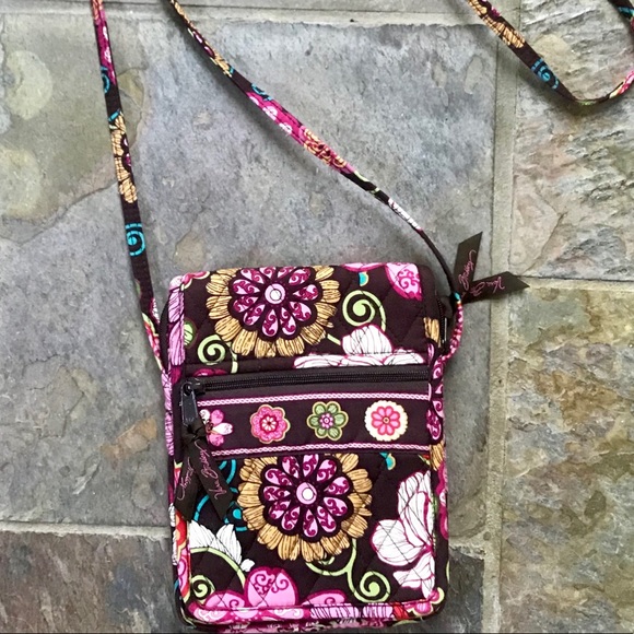 Vera Bradley Handbags - Vera Bradley | Mailbag Crossbody Bag | NEW
